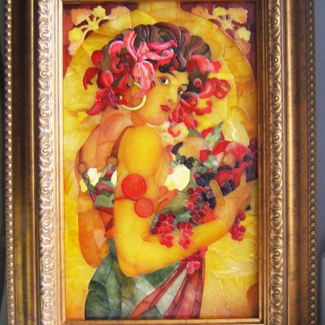 Мозаика из янтаря девушка с фруктами
