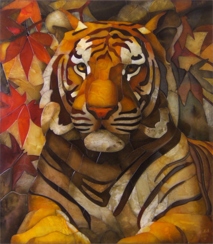 Мозаика из янтаря тигр.
Тигр из янтаря.
Картина из янтаря тигр.